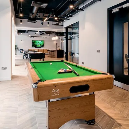 By At Δουβλίνο